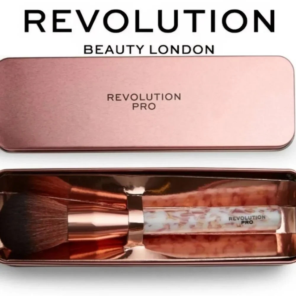 Revolution Beauty Pro Eternal Rose‎ Highlighter Brush